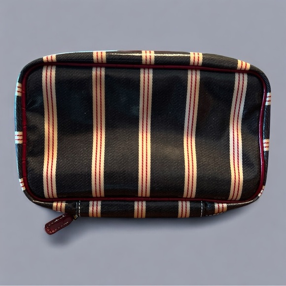 Tommy Hilfiger Blue Toiletry Bag with Striped Design and Zipper Closure - Picture 2 of 4